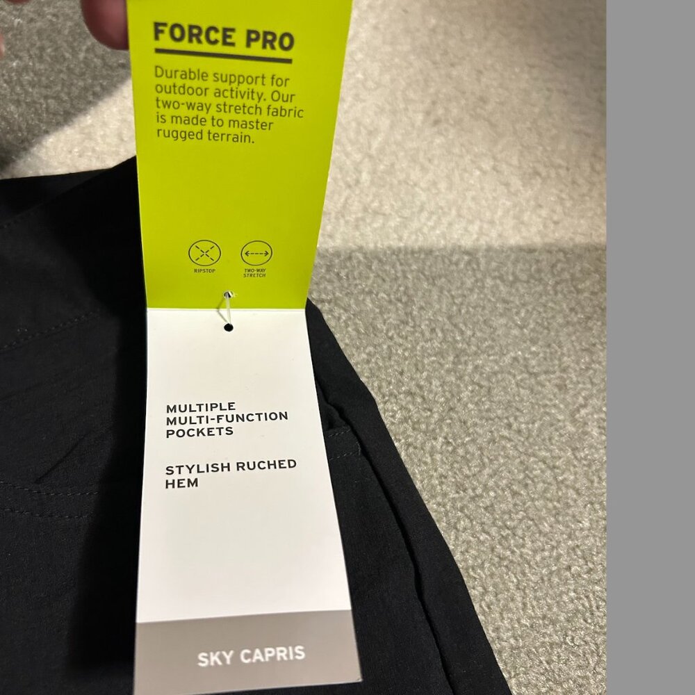 NWT Eddie Bauer Black Sky Ruched Hem Capris Women's Size M - Picture 9 of 11